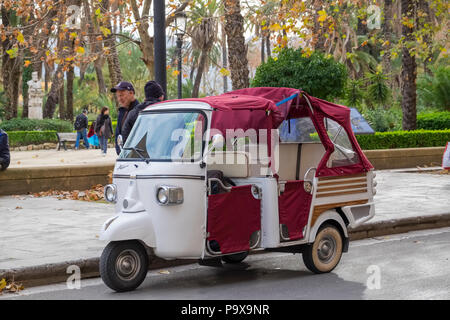Sicile, taxi touristique, taxi tricycle à Palerme, Italie, Europe Banque D'Images