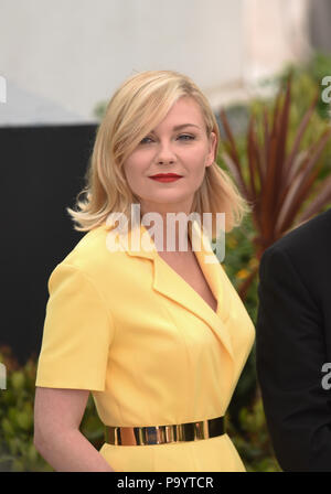 11 mai 2016 - Cannes, France : Kirsten Dunst assiste à la photocall du jury lors de la 69e Festival de Cannes. Kirsten Dunst lors du 69eme Festival de Cannes. *** FRANCE / PAS DE VENTES DE MÉDIAS FRANÇAIS *** Banque D'Images