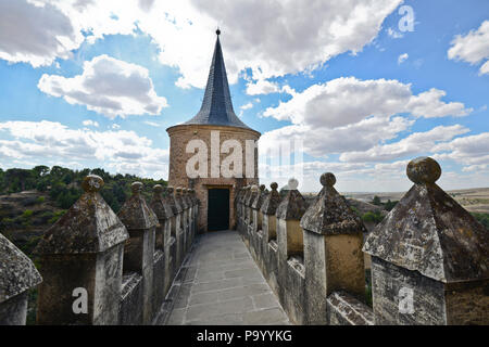 Alcazar de Ségovie, vue sur les abords de la forteresse, Espagne Banque D'Images