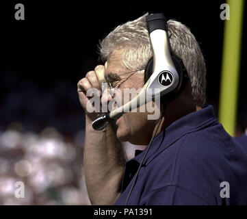 San Francisco, Californie, USA. 6Th Oct, 2002. L'entraîneur-chef Mike Martz Rams le dimanche, 6 octobre 2002, à San Francisco, Californie. Les 49ers défait les Rams 37-13. Crédit : Al Golub/ZUMA/Alamy Fil Live News Banque D'Images