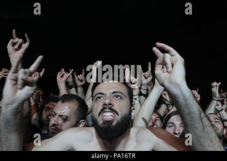 Malakasa, Grèce. 19 juillet, 2018. Fans au Rockwave Festival à Terravibe park, 37km au nord d'Athènes. Aristidis Crédit : Vafeiadakis/ZUMA/Alamy Fil Live News Banque D'Images