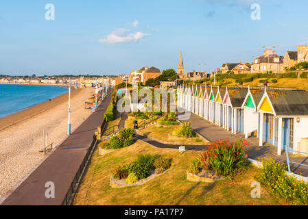 Weymouth, Dorset, UK. 20 juillet 2018. Météo britannique. Greenhill Chalets à la station balnéaire de Weymouth, dans le Dorset par une chaude matinée ensoleillée réglées. Crédit photo : Graham Hunt/Alamy Live News Banque D'Images