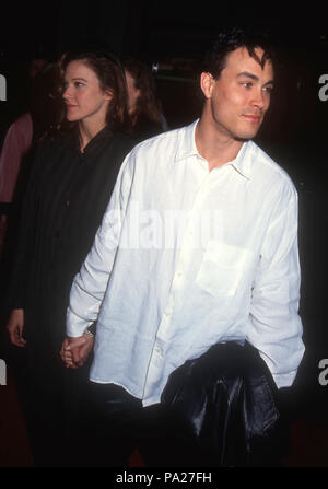 WESTWOOD, CA - le 23 mars : l'Acteur Brandon Lee assiste à la première de Los Angeles 'white men ne peut pas sauter" le 23 mars 1992 au Centre d'Avco Cinemas à Westwood, en Californie. Photo de Barry King/Alamy Stock Photo Banque D'Images