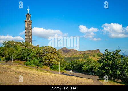 Paysage de Calton Hill et Monument Nelson, uk Banque D'Images