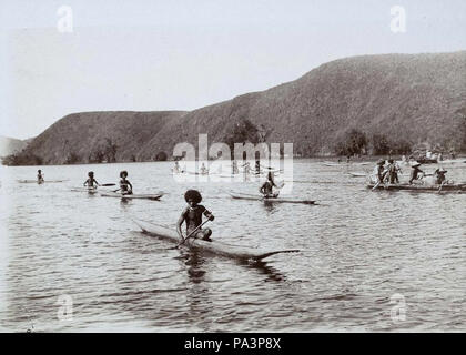 206 Prauwen expeditieleden ont rencontré en l'kano a rencontré la Papouasie-Nouvelle-op het Sentani-meer - Collectie stichting Nationaal Museum van Wereldculturen - TM-60010009 Banque D'Images