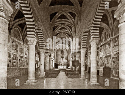 227 l'intérieur de la Collégiale de San Gimignano Banque D'Images