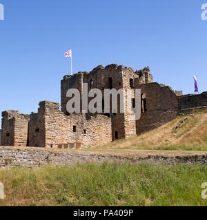 La porterie de Tynemouth Castle à Tynemouth, dans le nord-est de l'Angleterre. Le site histroic aussi Tynemouth Priory. Banque D'Images
