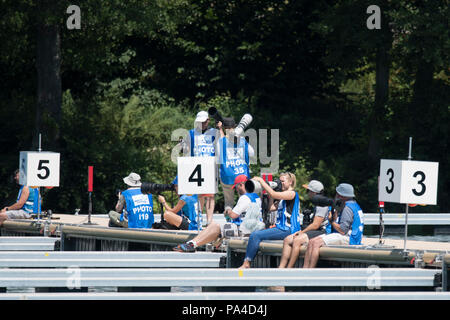 Lucerne, Suisse, 13 juillet 2018, Vendredi, 'la Photographers', à la suite et "déclaration" sur l'événement, la FISA World Cup series, No.3, Lac Rotsee, © Peter SPURRIER/Alamy Live News Banque D'Images