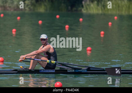 Lucerne, Suisse, 13 juillet 2018, Vendredi NZL1 Robbie MANSON, se dirigeant vers le ponton 'start', à la Coupe du Monde de la FISA, série, n°3, Lac Rotsee, © Peter SPURRIER/Alamy Live News Banque D'Images