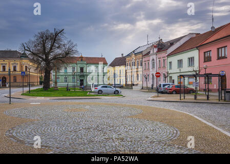 Tenement maisons sur le Saint Andrew Square à Uhersky Ostroh ville dans la région de Zlin en Moravie en République Tchèque Banque D'Images