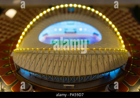 7 juillet 2018, Moscou, Russie La maquette de l'Khalifa International Stadium où les matches de la Coupe du Monde de Football 2022 au Qatar aura lieu. Banque D'Images