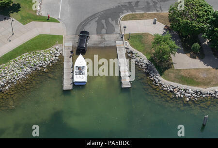 Vue verticale d'un bateau en provenance de la côte Banque D'Images