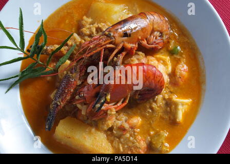 La nourriture péruvienne, les crevettes sucer. Plat typique de la cuisine Péruvienne. Banque D'Images