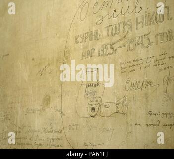 Centre de documentation du national-socialisme. Musée Mémorial de la Gestapo dans la prison EL-DE CHAMBRE. Fondée en 1979. C'était l'office central de la police secrète de l'État (Gestapo) entre 1935 et 1945. Inscription a été faite par un prisonnier sur le mur à l'intérieur d'une cellule de prison située au sous-sol. Cologne. L'Allemagne. Banque D'Images