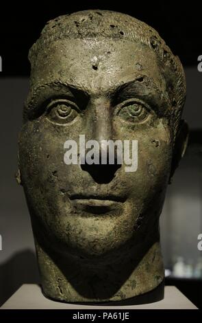 Nœud gordien III (225-244). Empereur Romain. Buste en bronze probablement de Nœud Gordien III. Musée romain-germanique. Cologne. L'Allemagne. Banque D'Images