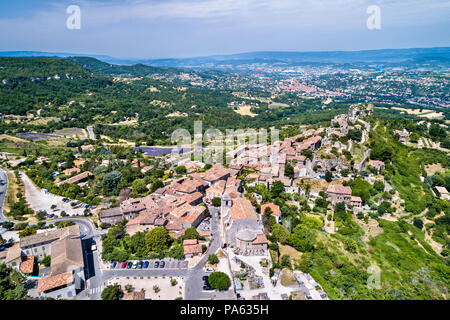 Vue aérienne de Saignon village en Provence - France Banque D'Images