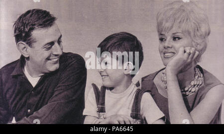60 Dario Fo et Franca Rame avec leur fils Jacopo Banque D'Images