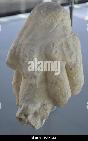 La main gauche de Zeus holding Thunderbolt. Du fronton est du Parthénon, l'acropole d'Athènes. 5ème siècle BC. Musée de l'Acropole. Athènes. La Grèce. Banque D'Images