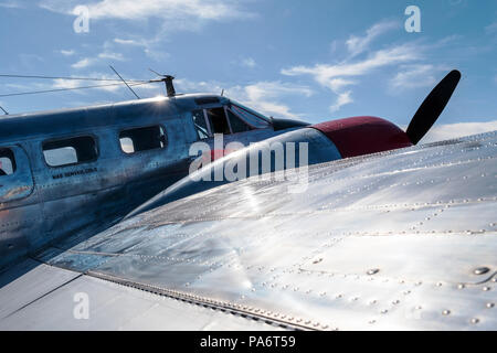 Beechcraft Model 18 ; Twin Beech ; UC-45J Navigator ; SNB-1 ; Kansas US Navy ; Salida fly-in et spectacle aérien ; Salida Colorado ; USA ; Banque D'Images