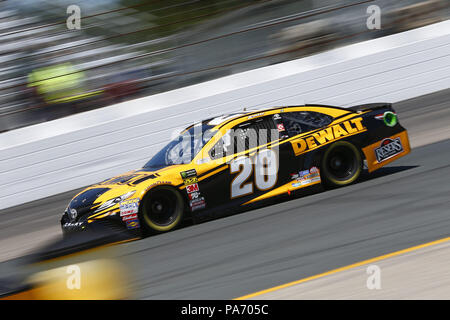 Loudon, New Hampshire, USA. 20 juillet, 2018. Erik Jones (20) tient à la voie à la pratique pour le casino Foxwoods Resort 301 au New Hampshire Motor Speedway de Loudon, New Hampshire. Crédit : Justin R. Noe Asp Inc/ASP/ZUMA/Alamy Fil Live News Banque D'Images