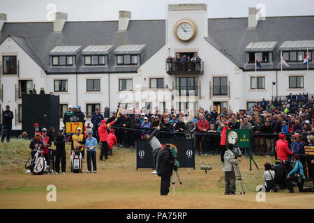 Le Japon Hideki Matsuyama tees off le 17ème trou au cours de la deuxième série de la 147e à l'Open de Golf de Carnoustie Carnoustie Golf Links, Angus, l'Écosse, le 20 juillet 2018. Credit : Koji Aoki/AFLO SPORT/Alamy Live News Banque D'Images