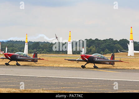 Red Bull Air Race, démonstration de Farnborough Farnborough Airport, Hampshire, au Royaume-Uni, 20 juillet 2018, photo de Richard Goldschmidt : Riche de crédit Gold/Alamy Live News Banque D'Images