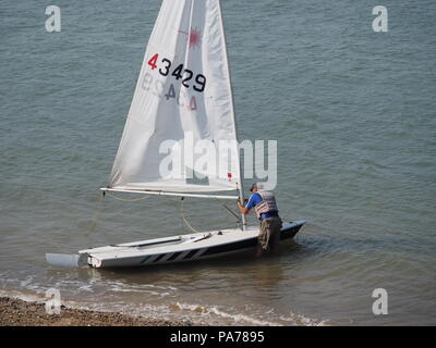 Sheerness, Kent, UK. 21 juillet, 2018. Météo France : une journée ensoleillée et chaude de Sheerness, Kent. Credit : James Bell/Alamy Live News Banque D'Images
