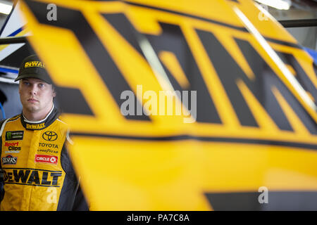 Loudon, New Hampshire, USA. 21 juillet, 2018. Erik Jones (20) se prépare à la pratique pour le casino Foxwoods Resort 301 au New Hampshire Motor Speedway de Loudon, New Hampshire. Crédit : Stephen A. Arce/ASP/ZUMA/Alamy Fil Live News Banque D'Images