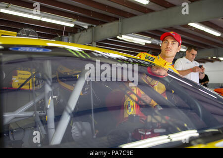 Loudon, New Hampshire, USA. 21 juillet, 2018. Joey Logano (22) se prépare à la pratique pour le casino Foxwoods Resort 301 au New Hampshire Motor Speedway de Loudon, New Hampshire. Crédit : Stephen A. Arce/ASP/ZUMA/Alamy Fil Live News Banque D'Images