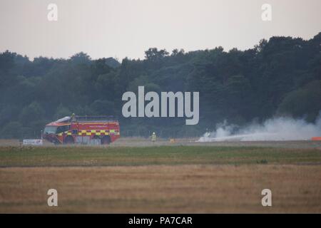 Incendie au Farnborough International Airshow après la pyrotechnie Samedi 21 Juillet Banque D'Images