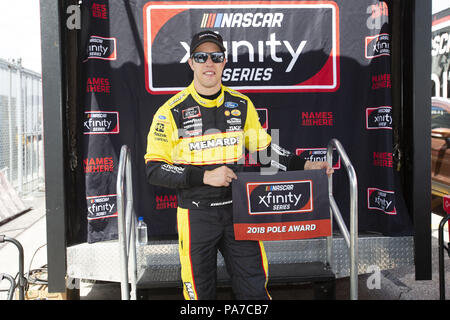 Loudon, New Hampshire, USA. 21 juillet, 2018. Brad Keselowski (22) gagne le pôle award pour la région des lacs à 200 New Hampshire Motor Speedway de Loudon, New Hampshire. Crédit : Stephen A. Arce/ASP/ZUMA/Alamy Fil Live News Banque D'Images