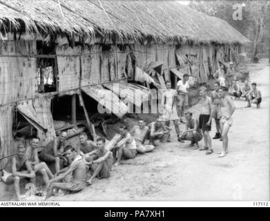 26 Australian 2-29ème Bataillon ex prisonniers de guerre (AWM 117112 photo) Banque D'Images