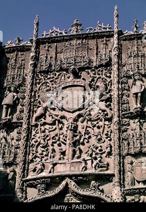 FACHADA - 1488/1496 - ANTIGUO COLEGIO DE SAN GREGORIO - GOTICO. FLAMIGERO Auteur : Gil de Siloé (ch. 1440-1501). Emplacement : Museo Nacional de Escultura-EDIFICIO, ESPAGNE. Banque D'Images