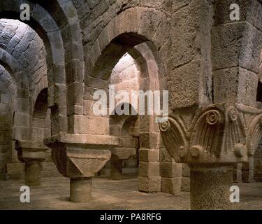 L'INTÉRIEUR DE LA CRIPTA CONSAGRADA HACIA 1057. Emplacement : MONASTERIO DE SAN SALVADOR, LEYRE, ESPAGNE. Banque D'Images