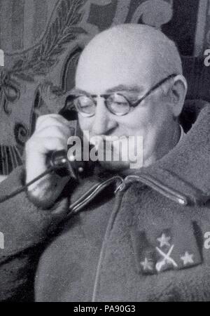 EL GÉNÉRAL MIAJA AL TELEFONO, 1936. Banque D'Images