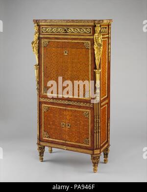 Avant d'abandon (secrétaire à abattant secrétaire ou secrétaire en armoire). Culture : français, Paris. Dimensions : H. 63-1/2 x 32 W. x D. 15. (161,3 x 81,3 x 38,1 cm). Directeur d'usine : Sous la direction de Jean Hauré (né en 1739, actif 1774-après 1796). Bouilloire : Guillaume Benneman (active 1785, décédé 1811) ; et Michaud ; probablement jeté par Étienne-Jean Forestier (mort en 1768, 1764) ; maître Pierre-Auguste Forestier ; poursuivi par Pierre Philippe Thomire (français, Paris 1751-1843 Paris) ; et Bardin ; et Tournay et autres ; dorés par Galle. Modeler : Monte modélisée par Louis Simon Boizot (français, Paris 1743-1809 Banque D'Images