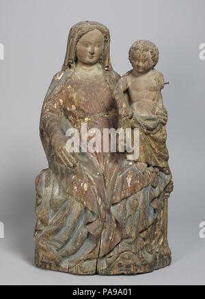 Vierge à l'enfant. Culture : le français. Dimensions : hors tout : 18 7/8 x 10 1/4 x 7 5/8 in. (47,9 x 26 x 19,4 cm). Date : le 14e siècle. Musée : Metropolitan Museum of Art, New York, USA. Banque D'Images