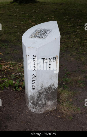 Publiez marquant le point de départ du sentier des sorcières de Pendle 400 dans la ville de Lancaster, Royaume-Uni Banque D'Images