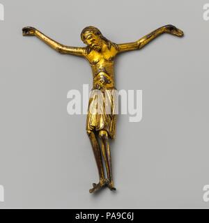 Christ crucifié. Culture : français ou britanniques. Dimensions : hors tout : 10 x 9 5/8 x 2 1/16 in. (25,4 x 24,4 x 5,2 cm). Date : ca. 1125-50. Musée : Metropolitan Museum of Art, New York, USA. Banque D'Images
