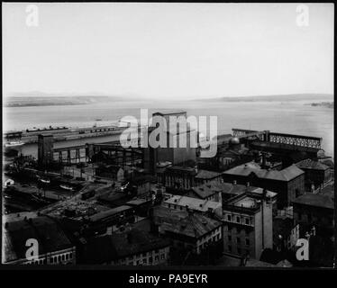 210 Quartier Vieux-Quebec-Basse-Ville - Port de Québec BAnQ P560S1P960 Banque D'Images