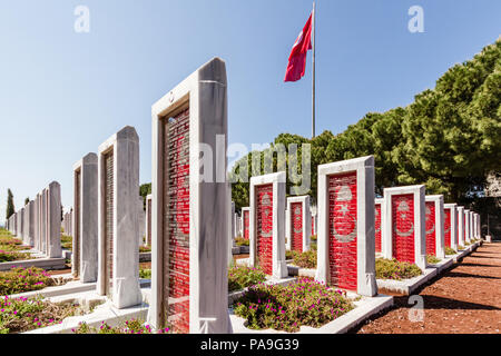 CANAKKALE. Turquie - 7 mai 2016 : Cimetière militaire commémoratif des martyrs de Canakkale Banque D'Images