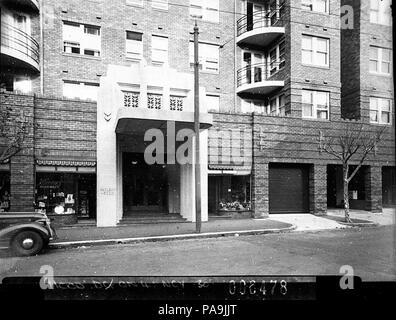 12223 SLNSW 237 entrée principale Macleay Regis appartements prises pour Noël Banque D'Images