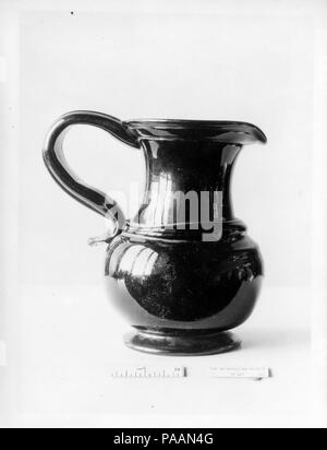 Pitcher. Culture : L'Américain. Dimensions : H. 6 1/2 in. (16,5 cm). Date : 1700-1800. Musée : Metropolitan Museum of Art, New York, USA. Banque D'Images