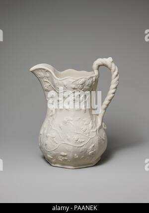 Pitcher. Culture : L'Américain. Dimensions : H. 10 1/4 in. (26 cm). Bouilloire : United States Pottery Company (1852-58) ; les Œuvres de Fenton (1847-1848) ou. Date : 1847-53. Musée : Metropolitan Museum of Art, New York, USA. Banque D'Images