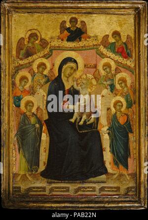 Vierge à l'enfant avec 9 Anges. Artiste : Segna di Buonaventura (Italien, actif Sienne par 1298-décédé 1326/31). Dimensions : aile gauche, dans l'ensemble, avec cadre, 15 1/8 x 10 5/8 in. (38,4 x 27 cm) ; aile droite, dans l'ensemble, avec cadre, 15 x 10 5/8 in. (38,1 x 27 cm). Date : ca. 1315. Ce panneau, et l'autre dans la collection Lehman représentant la Crucifixion (1975.1.2) forme un diptyque (deux panneaux ensemble articulé pour qu'ils puissent ouvrir et fermer) et aurait été utilisé pour la dévotion privée. La beauté rayonnante de la Vierge's court, renforcée par le détail ornemental, contraste avec le tragique Banque D'Images