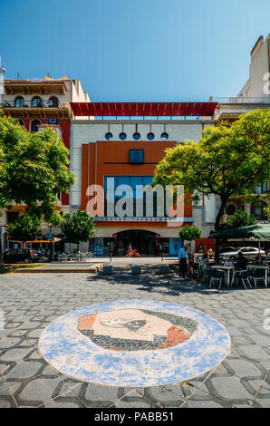 Tarragone, Espagne - 12 juillet 2018 : Tarragone Theatre est un théâtre de 698 places, sur la promenade principale Rambla Nova. Construit en 1924 par l'architecte Xavier Climent Banque D'Images