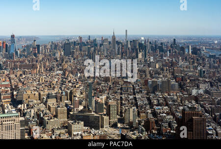 Sommaire, Midtown Manhattan vu d'une plate-forme d'observation du World Trade Center, New York City, USA Banque D'Images