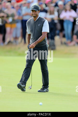 USA's Tiger Woods sur la 17e journée lors de trois de l'Open Championship 2018 à Carnoustie Golf Links, Angus. Banque D'Images