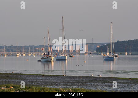Pont sur la rivière Orwell Orwell Suffolk, Angleterre, RU Banque D'Images
