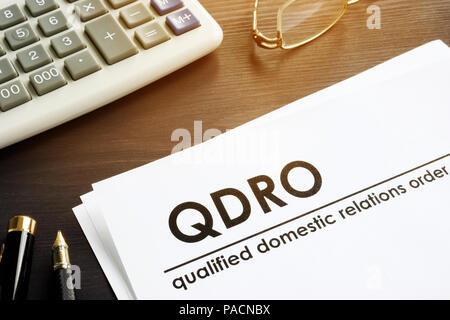 Documents sur les relations domestiques qualifiés commander QDRO. Banque D'Images